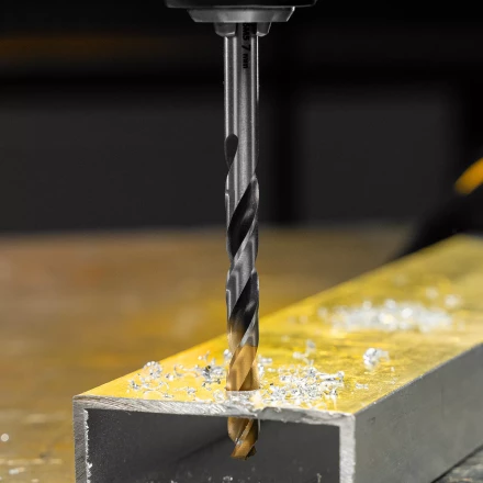 Сверло спиральное по металлу Denzel 7,0 x 109мм, Р6М5, Golden Tip, многогранная заточка 718280 купить в Нягани