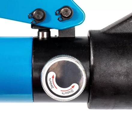 Пресс гидравлический ручной КВТ ПГР-70ТР для опрессовки наконечников до 70 мм и тросов  до 4 мм (91808) купить в Нягани