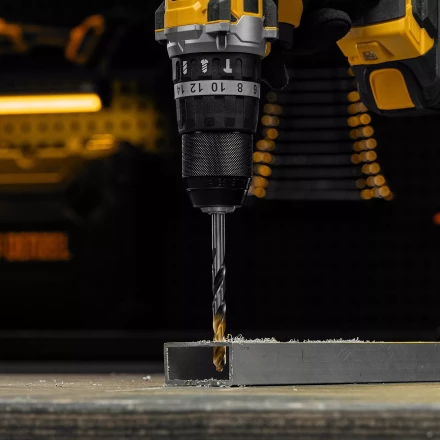 Сверло спиральное по металлу Denzel, 8,5 x 117мм, Р6М5, Golden Tip, многогранная заточка, 718283 купить в Нягани