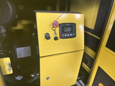 Дизельный генератор Vektor AD-30Y-T400 в шумозащитном кожухе с АВР купить в Нягани