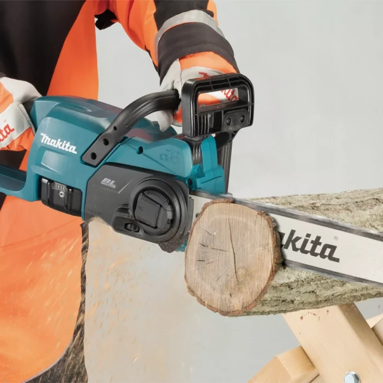 Аккумуляторная цепная пила 40см Makita DUC407Z (18V, без АКБ и ЗУ) купить в Нягани