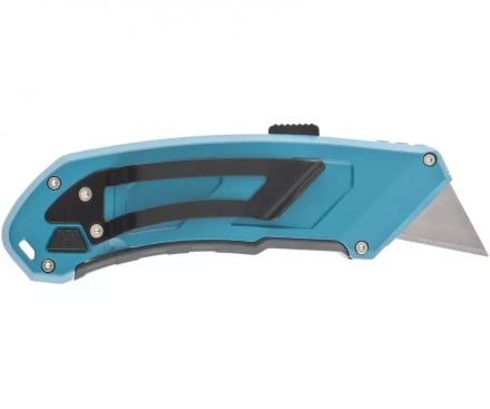 Нож 130 мм алюм. корпус выдв. трапец. лезвие 18 мм SK-5 клипса для ремня + 4 лезвия GROSS 78899 купить в Нягани