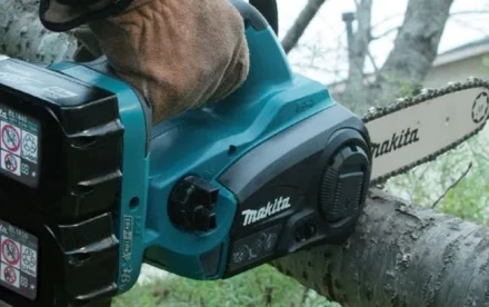 Аккумуляторная цепная пила Makita DUC302RF2 (2*3Ач, ЗУ) купить в Нягани