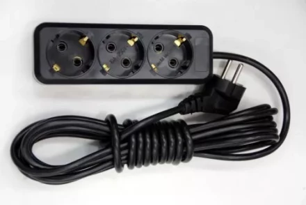 Удлинитель бытовой 1,5м 3роз. ЭНКОР 1/35 У16-0 69570 купить в Нягани