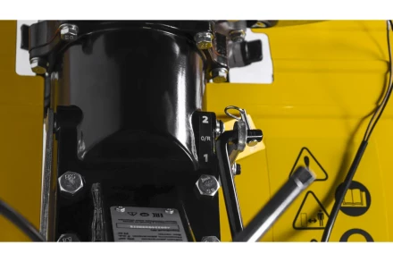 Мотоблок Champion BC7723/1 (7лс 2F/1R 85см 35см 3,6л 71кг, колеса 4/10&quot; ВОМ) купить в Нягани