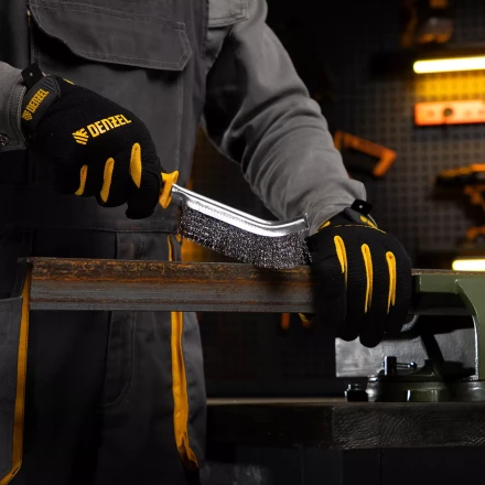 Щетка металлическая с пластмассовой ручкой, нержавеющая проволока Denzel 748287 купить в Нягани