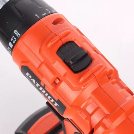 Дрель-шуруповерт аккумуляторная PATRIOT BR 180 в кейсе купить в Нягани