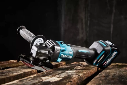 Угловая шлифовальная машина XTG Makita GA005GM201 купить в Нягани