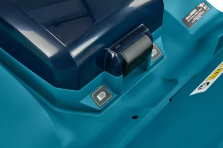 Аккумуляторный 40V скарификатор Makita UV001GM201 (2 АКБ 4Ач, ЗУ) купить в Нягани