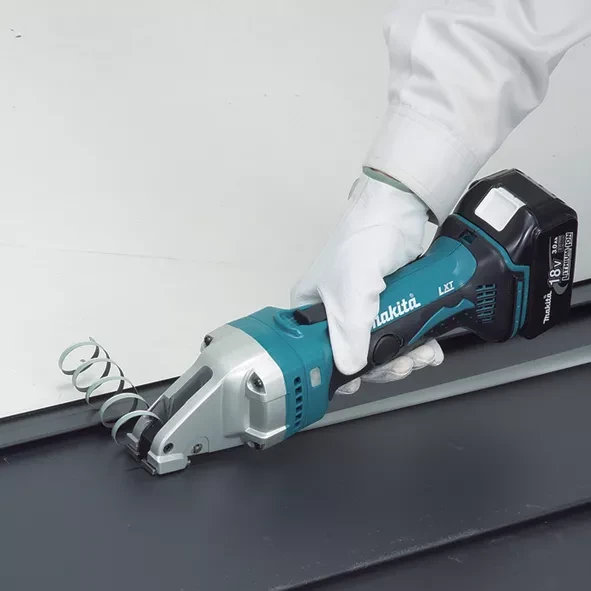 Ножницы по металлу аккумуляторные Makita BJS101Z (без АКБ и ЗУ) купить в Нягани