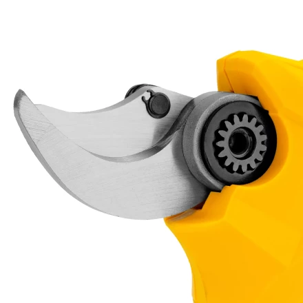 Секатор аккумуляторный Denzel CP-30-0, 18В Li-Ion 59436 купить в Нягани