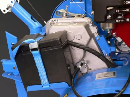 Мотоблок Нева МБ-23Б-10 ФС (с фарой и электростартером) купить в Нягани