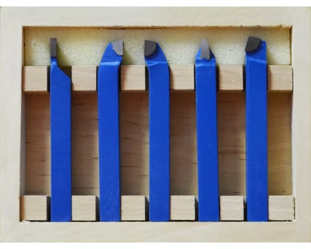 Набор токарных резцов по металлу 5 шт 23360 купить в Нягани