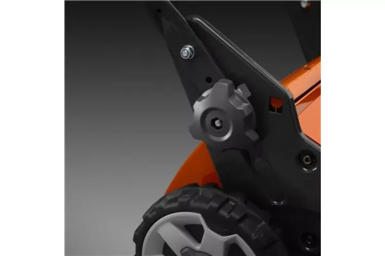 Аккумуляторная газонокосилка, самоходная Husqvarna LC347iV купить в Нягани