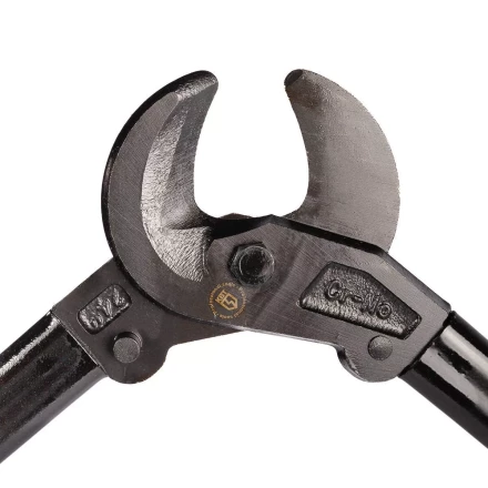 Ножницы для резки кабеля с ленточной броней КВТ НК-25  до 25 мм (101965) купить в Нягани