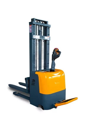 Штабелер самоходный 1,5 т 3,0 м XILIN CDD15K-EN 24/105 В/Ач с раздвижными вилами (с платформой) 1022687 купить в Нягани