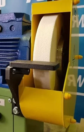 Настольный точильно-шлифовальный станок ТШ 1.25 (с ПП-750/У) круг 250х40х76 купить в Нягани