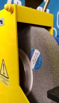 Настольный точильно-шлифовальный станок ТШ 1.25 (с ПП-750/У) круг 250х40х76 купить в Нягани