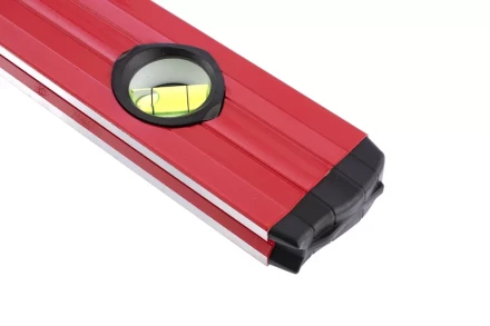 Уровень алюминиевый 1800 мм фрезерованный 3 глазка 2 эргономичные ручки MTX 332339 купить в Нягани