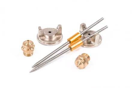 Пневматический краскопульт с верхним бачком V=1,0 л + сопла диаметром 1.2, 1.5 и 1.8 мм  MATRIX 57315 купить в Нягани