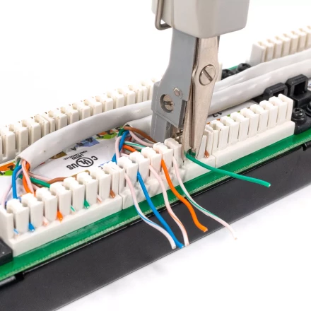 Инструмент КВТ PD-01 для заделки витой пары в кросс-панель (85736) купить в Нягани