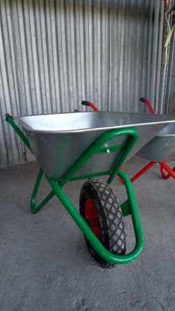 Тачка садово-строительная усиленная грузоподъемность 200 кг объем 90 л PALISAD 68935 купить в Нягани