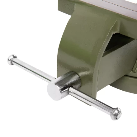 Тиски слесарные Сибртех 18618, 100 мм, стальные, поворотные купить в Нягани