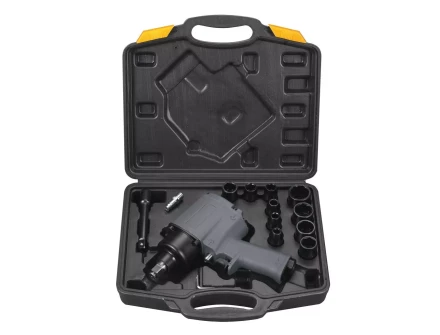 Пневмогайковерт ударный IW720 1/2" FUBAG + набор головок в кейсе купить в Нягани