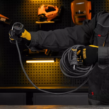 Удлинитель-шнур силовой Denzel Top Series, КГТТ, 10м, 1 розетка, 3 x 1,5 мм, 3 м 37419 купить в Нягани