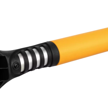 Щетка-сметка для снега со скребком 600 мм Denzel 55325 купить в Нягани