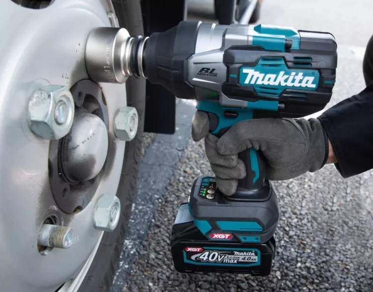 Аккумуляторный ударный гайковерт Makita TW001GZ (без АКБ и ЗУ) купить в Нягани