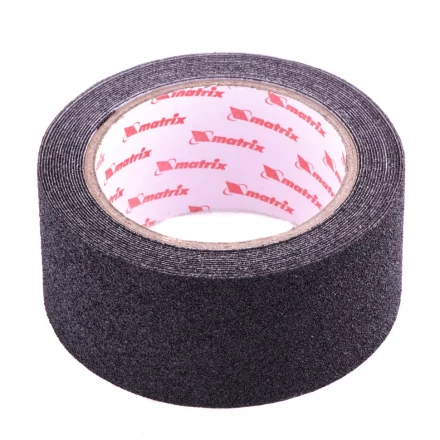 Лента клейкая противоскользящая черная 50 мм x 5 м Matrix 88707 купить в Нягани