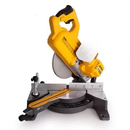 Пила торцовочная DCS 777N FLEXVOLT DeWalt аккумуляторная купить в Нягани