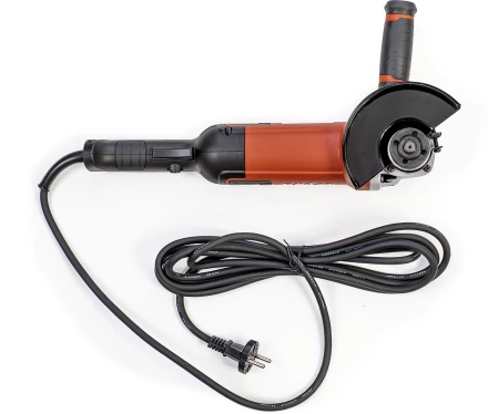 УШМ ESPIRA AGI-125-13E (125 мм 220-240В, 50/60 Гц, мощность 1300 Вт, 4000-11000 об/мин, 2.5 кг), 400752 купить в Нягани