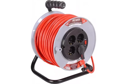 Удлинитель силовой на катушке Ресанта СУ-3х1,5-50/2 (с выкл., 4 розетки) 61/118/12 купить в Нягани