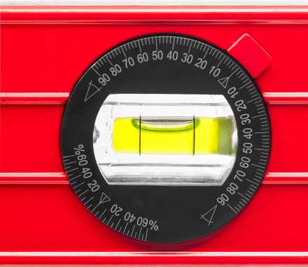 Уровень коробчатый усиленный MIRAX, фрезерованная поверхность, утолщенный профиль, 3 противоударных ампулы (1 поворотная на 360 град), с ручками, 80 см 34603-080 купить в Нягани