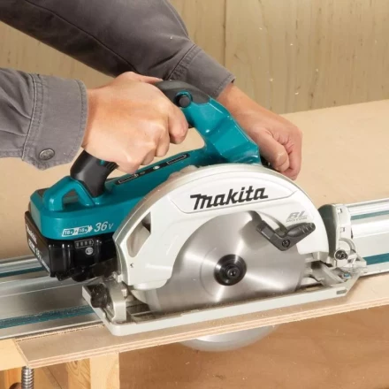 Пила дисковая аккумуляторная Makita DHS782ZJ 190мм 36V (без аккум. и з/у) купить в Нягани
