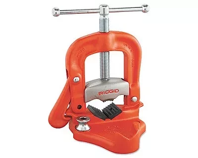 Верстачные откидные тиски 27  40110 купить в Нягани