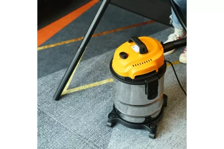 Пылесос промышленный DEKO DKVC-1400-15S, 015-0030 купить в Нягани