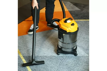 Пылесос промышленный DEKO DKVC-1400-15S, 015-0030 купить в Нягани