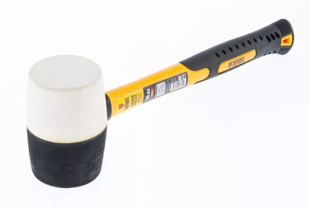 Киянка резиновая, 16 oz, черно-белая резина, фибергласовая рукоятка// Denzel 7711171 купить в Нягани