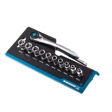 Набор торцевых головок трещотка 120 зубьев 12 предметов 1/4&quot; CrV Gross 14141 купить в Нягани