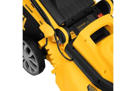 Газонокосилка электрическая GMC-2000, шир. 44см, 2000 Вт, 6 уров., травосб. 45 л// Denzel купить в Нягани