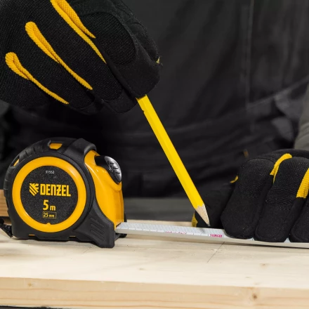 Рулетка Denzel  5м х 25мм, обрезиненный корпус, автоматическая фиксация, 31552 купить в Нягани
