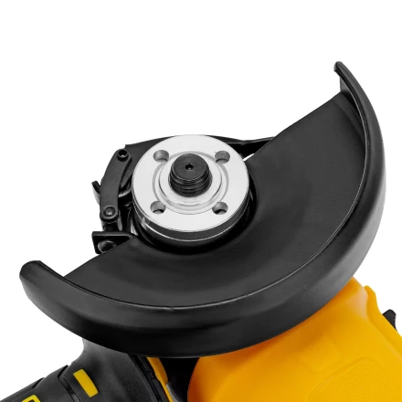 Машина шлифовальная угловая Denzel AG125-1500 26907, 1500 Вт, 125 мм, 3000-11000 об/мин купить в Нягани