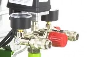 Компрессор масляный поршневой прямой привод Сибртех КК-1500/24 58037 купить в Нягани