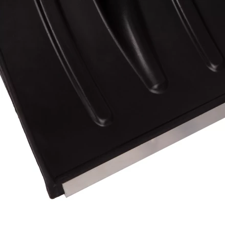 Лопата для уборки снега пластиковая, 380х385х1420 мм, оцинк. планка, деревянный черенок Россия 6157453 купить в Нягани