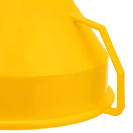 Воронка пластиковая 160 мм с металлическим ситом, непроливайкой и гибким наконечником Denzel 537208 купить в Нягани