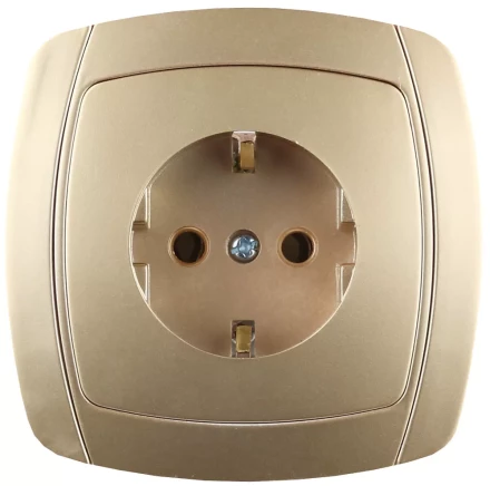 Розетка СВЕТОЗАР &quot;АКЦЕНТ&quot; одинарная в сборе, с заземлением, цвет золотой металлик, 16А/~250В SV-54205-GM купить в Нягани