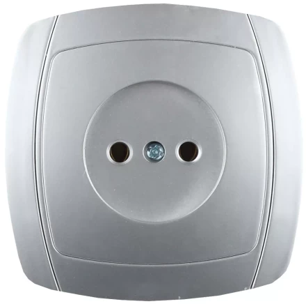 Розетка СВЕТОЗАР &quot;АКЦЕНТ&quot; одинарная в сборе, без заземления, цвет серебристый металлик, 16А/~250В SV-54200-SM купить в Нягани